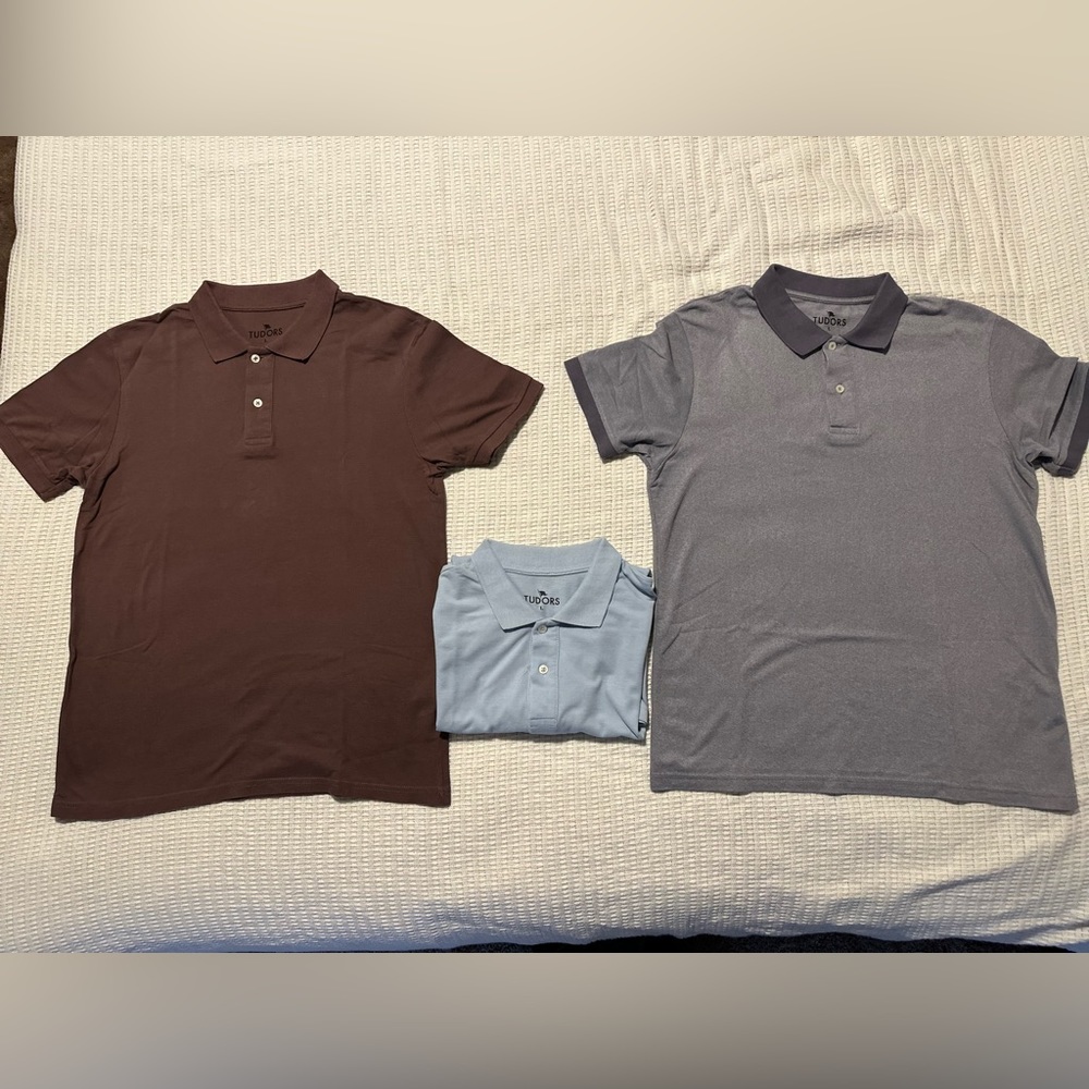 3 polos